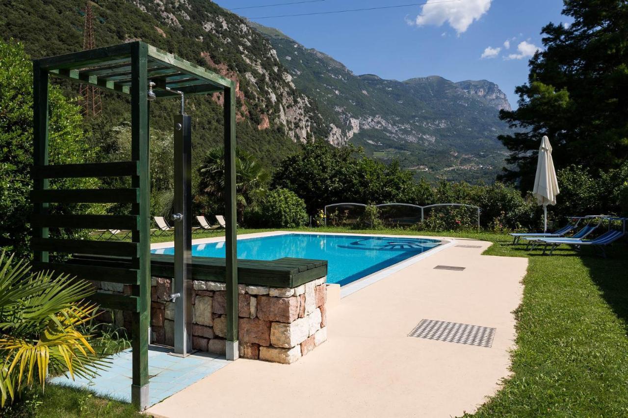 Hotel Due Laghi Padergnone Extérieur photo