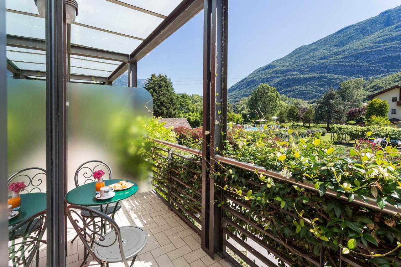 Hotel Due Laghi Padergnone Extérieur photo