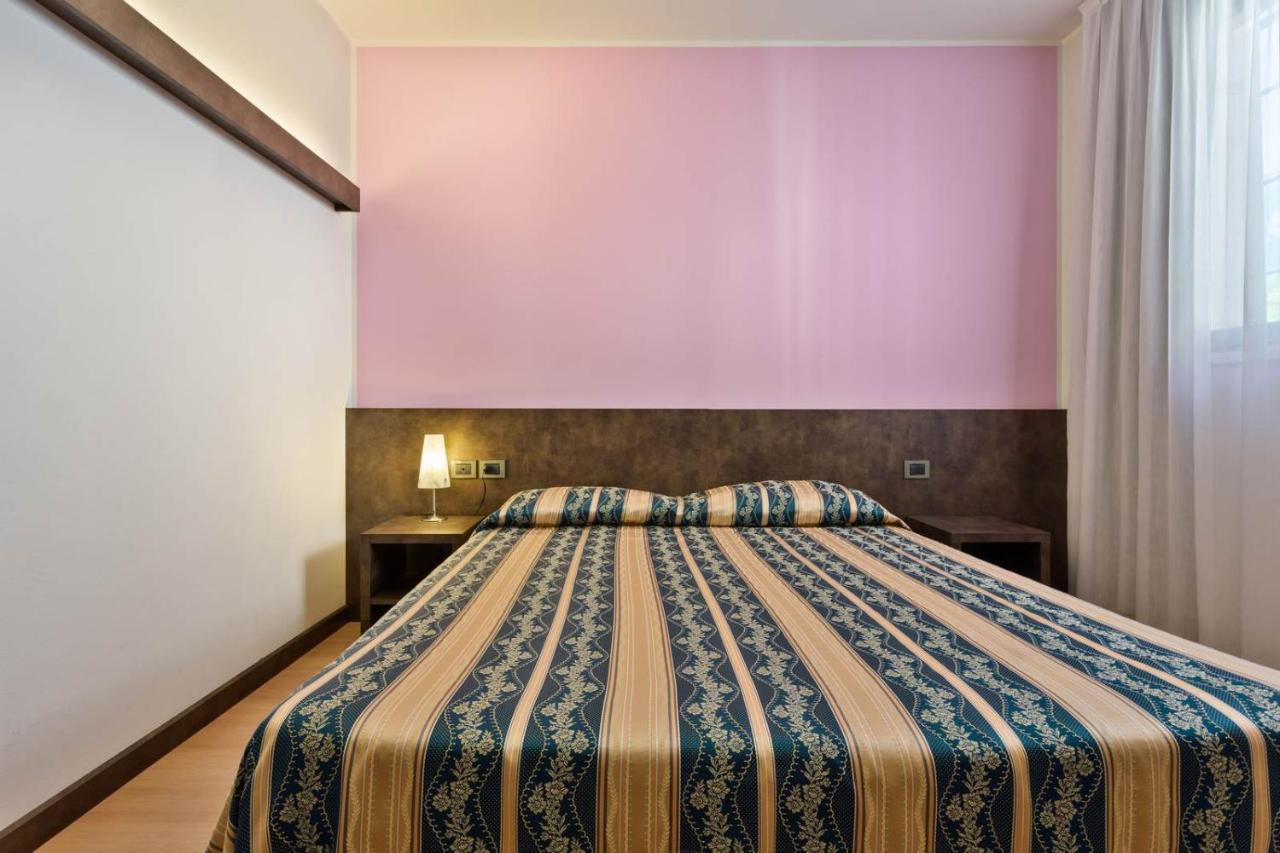 Hotel Due Laghi Padergnone Extérieur photo