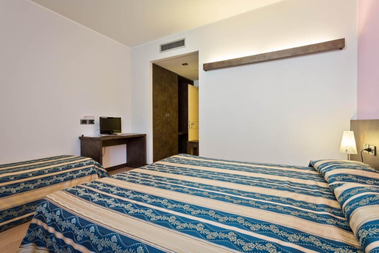 Hotel Due Laghi Padergnone Extérieur photo