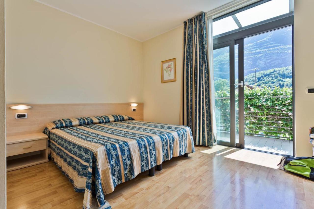Hotel Due Laghi Padergnone Extérieur photo