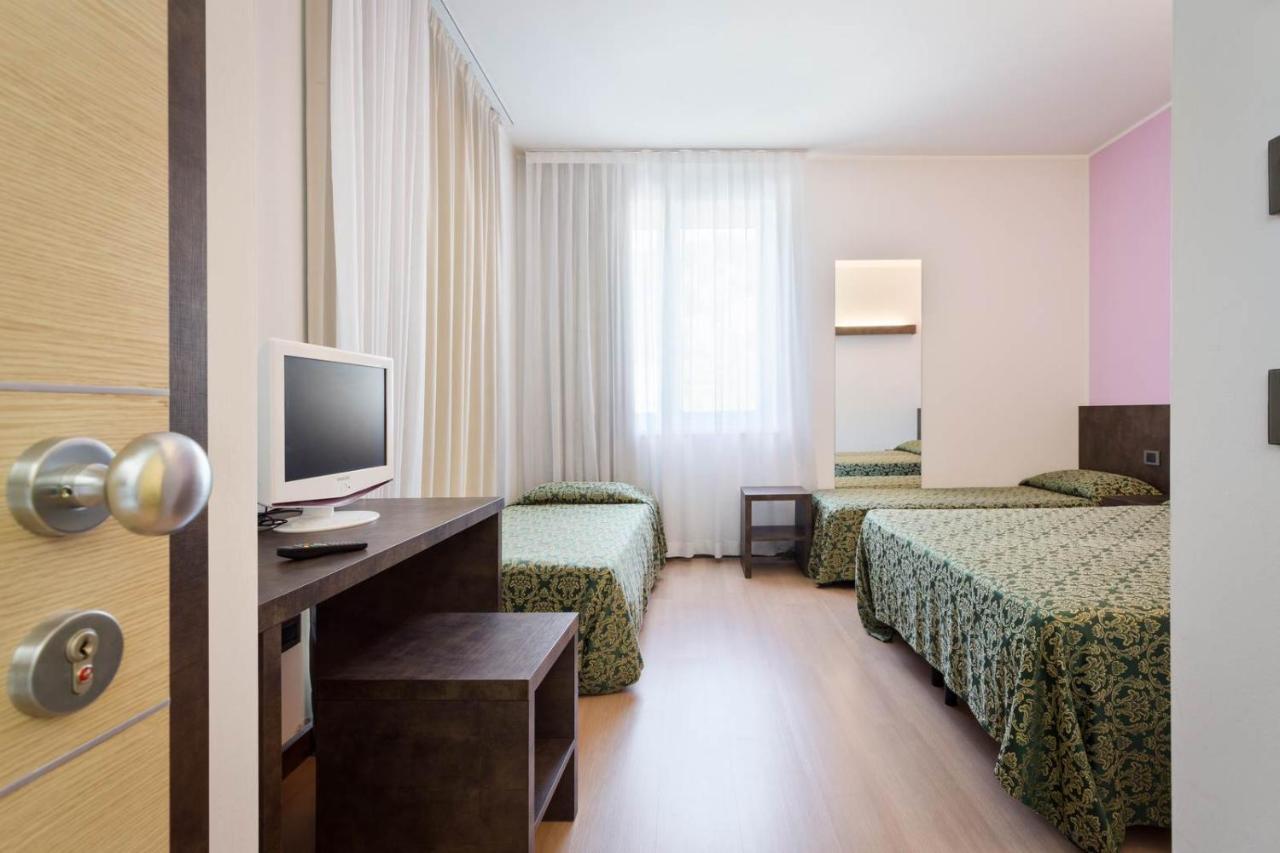 Hotel Due Laghi Padergnone Extérieur photo